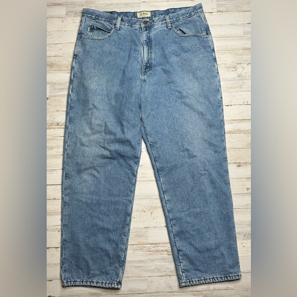 L.L. Bean Jeans Mens 40x30 Blue Classic Fit Fleece Lined Heavy Denim - Picture 2 of 10